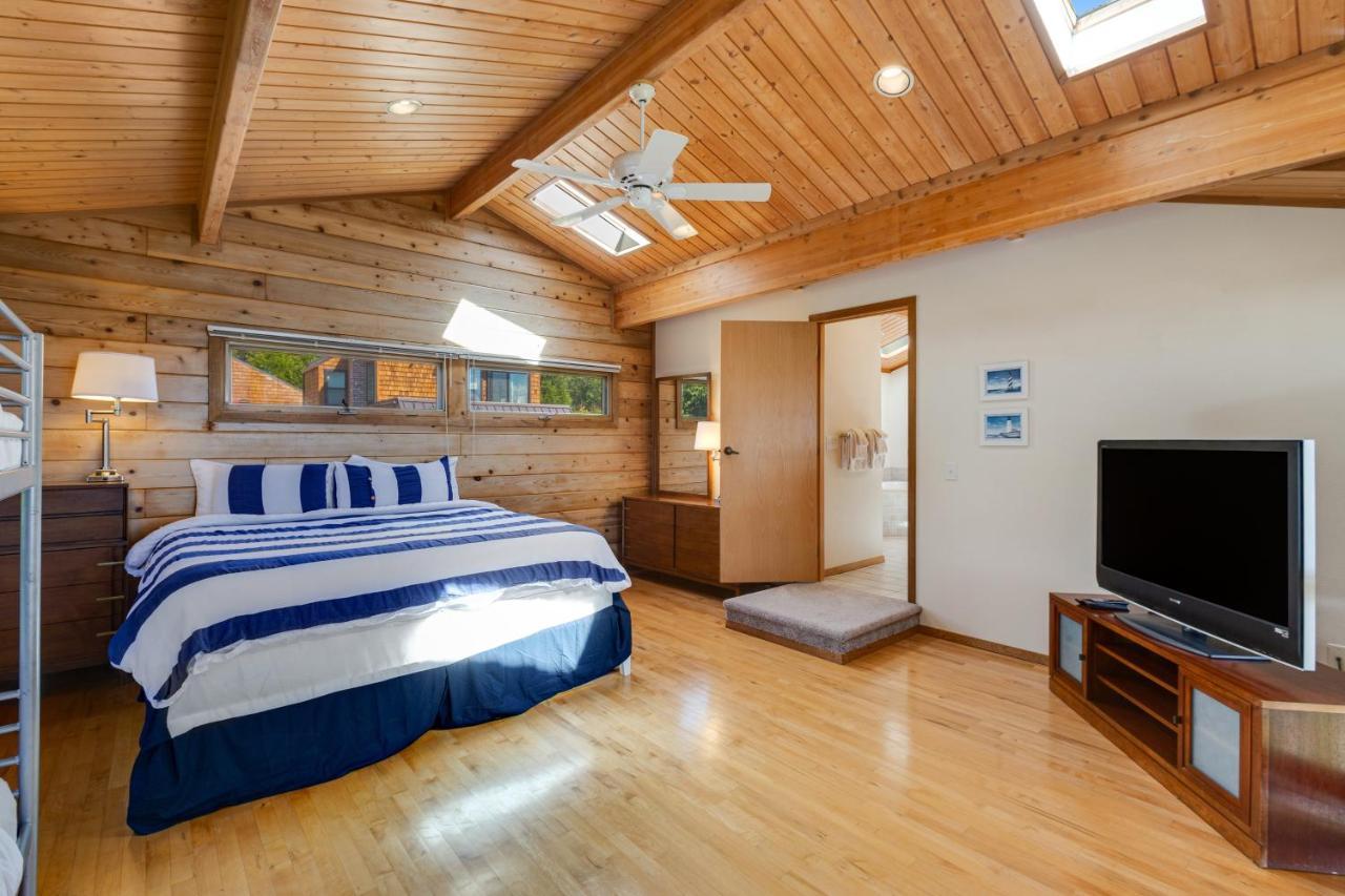 Whidbey Cedar Sunsets Villa Freeland ภายนอก รูปภาพ